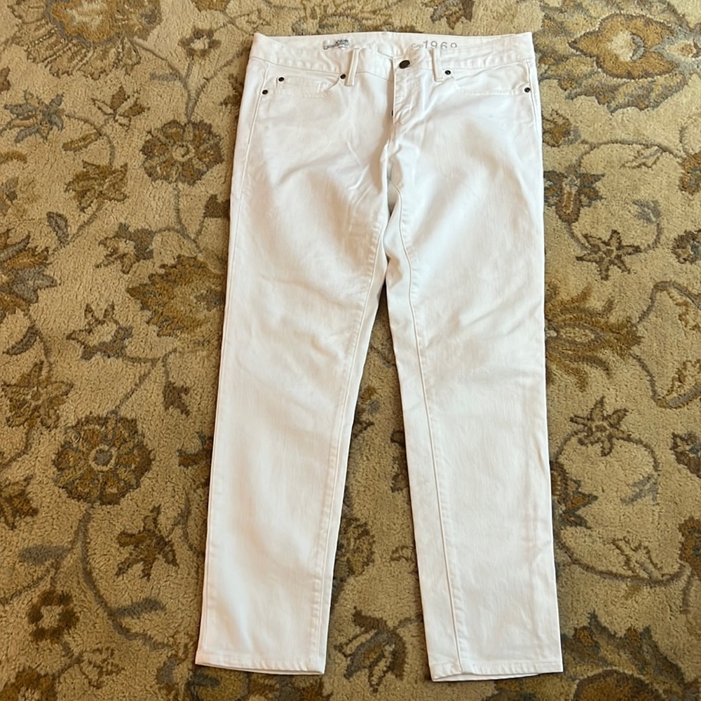 Gap Always Skinny white pants!
